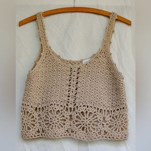 •Crochet Crop Top•🌸🌸